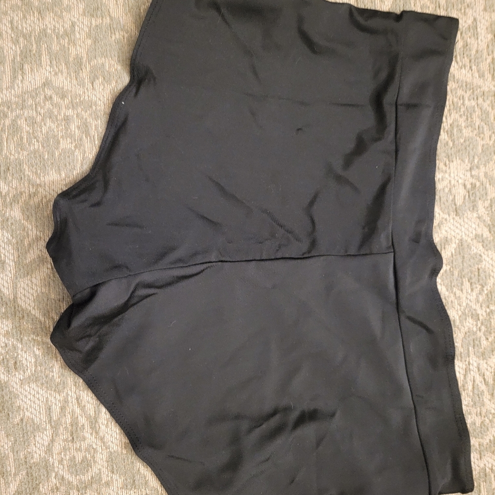 Swimsuit - Picture 3 of 7